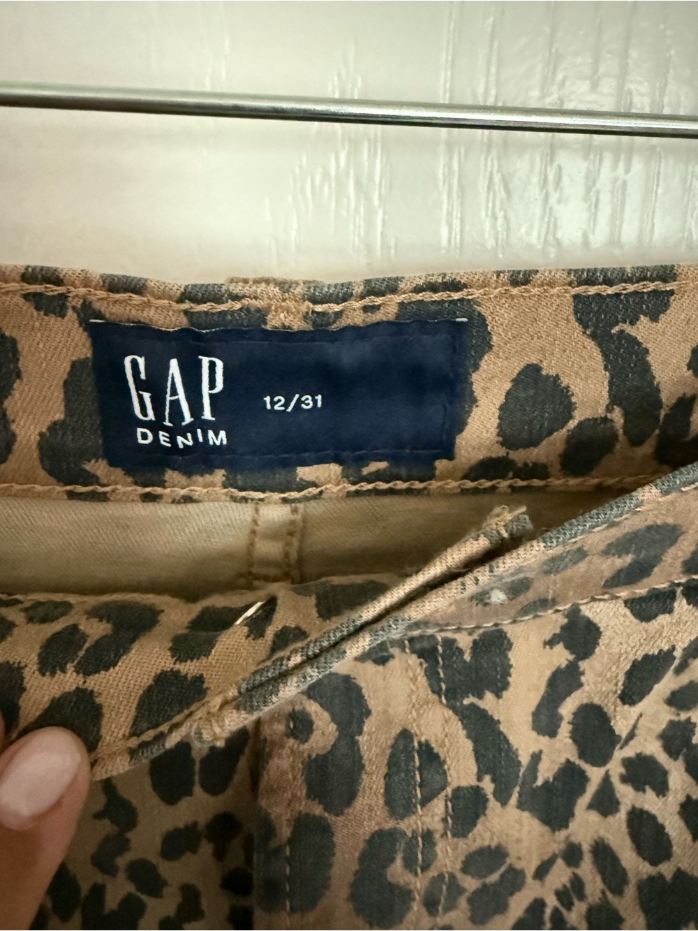GAP Leopard Print Mini Skirt in Brown and Black - Picture 2 of 5